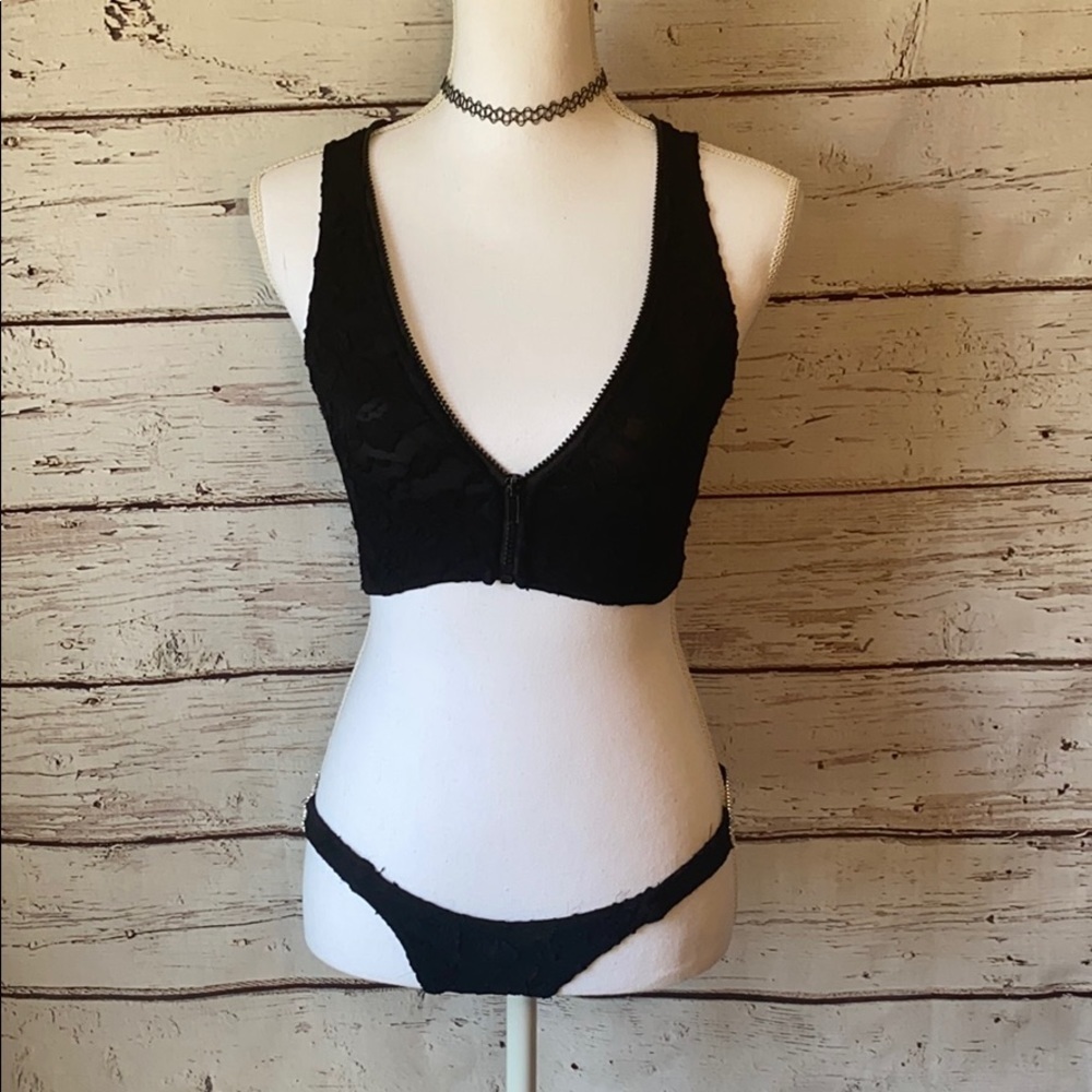 Black lace Racerback zip up top & Thong Bikini S